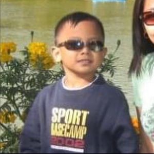 Meet your Posher, 𝘾𝙖𝙧𝙡